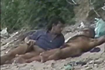 स्वादिष्ट पट्टियों के साथ गर्म लड़की उसे गधे में एक बकवास लेता है हिंदी फुल मूवी सेक्स वीडियो