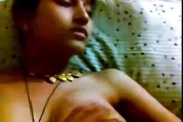 ब्लौंडी पड़ोसी की यात्रा करने के लिए आता हिंदी सेक्सी वीडियो फुल मूवी एचडी है और बदमाश को बहकाता है जबकि उसकी पत्नी दूर है